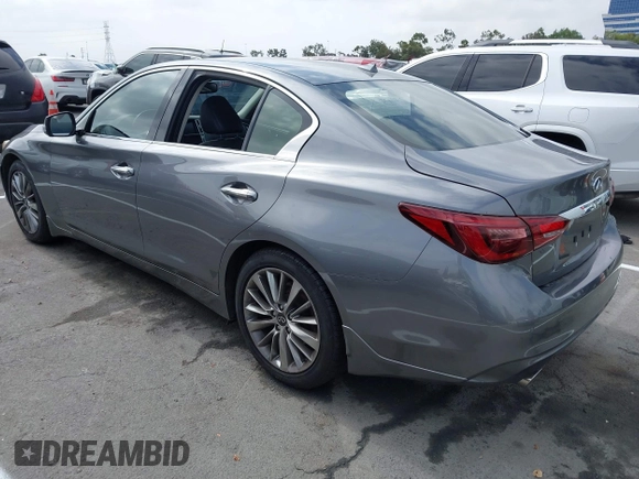 2020 Infiniti Q50 Luxe z VIN JN1EV7AP5LM204711, wystawiony jako IAAI lot #42575155 z przebiegiem 29 895 mil mil oraz . Historia ofert i sprzedaży dostępna na DreamBid. Obrazek 3.