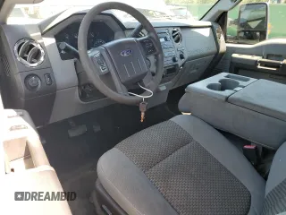 2011 Ford F-250 XL z VIN 1FT7X2A61BEA59962, wystawiony jako Copart lot #55814915 z przebiegiem 243 016 mil mil oraz Szkoda całkowita • Salvage title. Historia ofert i sprzedaży dostępna na DreamBid. Obrazek 8.
