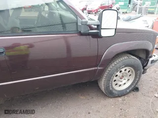 1997 Chevrolet Tahoe with VIN 3GNEK18R0VG127205, listed as a IAAI auction lot 41531547 with 161,049 mi miles. Bid and sale history available at carsss.com. Image 1.
