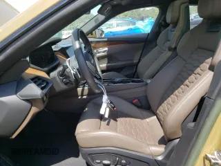 2022 Audi e-tron GT Prestige z VIN WAUDJBFW7N7009179, wystawiony jako Copart lot #53146264 z przebiegiem 17 798 mil mil oraz . Historia ofert i sprzedaży dostępna na DreamBid. Obrazek 7.