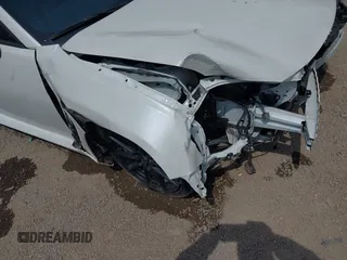2023 Toyota 86 Premium z VIN JF1ZNBE12P9756981, wystawiony jako IAAI lot #42126988 z przebiegiem 31 550 mil mil oraz . Historia ofert i sprzedaży dostępna na DreamBid. Obrazek 18.