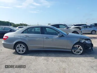 2011 Mercedes-Benz E-Class E 350 Luxury with VIN WDDHF8HB1BA485662, listed as a IAAI auction lot 41978098 with 28,765 mi miles. Bid and sale history available at carsss.com. Image 13.