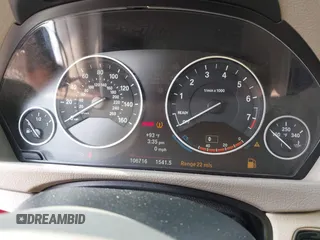 2013 BMW 3 Series 335i xDrive с VIN WBA3B9C53DJ465713, выставлен на аукционе IAAI как лот 42485856 с пробегом 106 716 миль миль и . История ставок и продаж доступна на DreamBid. Изображение 7.