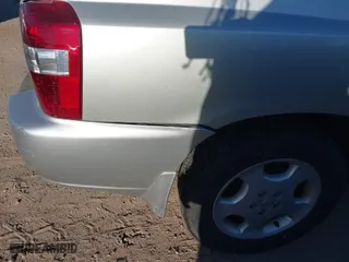 2005 Toyota Highlander with VIN JTEDP21A350050152, listed as a IAAI auction lot 41673415 with 195,221 mi miles. Bid and sale history available at carsss.com. Image 12.