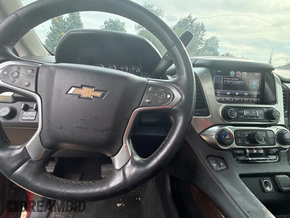 2015 Chevrolet Tahoe LT z VIN 1GNSKBKC4FR103035, wystawiony jako Copart lot #60753305 z przebiegiem 226 136 mil mil oraz Czysty tytuł • Clean title. Historia ofert i sprzedaży dostępna na DreamBid. Obrazek 9.