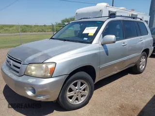 2005 Toyota Highlander z VIN JTEGP21A450063635, wystawiony jako IAAI lot #42239569 z przebiegiem 272 249 mil mil oraz . Historia ofert i sprzedaży dostępna na DreamBid. Obrazek 2.