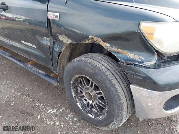 2008 Toyota Tundra 4WD Truck with VIN 5TBDV54128S504795, listed as a IAAI auction lot 41805597 with 230,131 mi miles. Bid and sale history available at carsss.com. Image 6.
