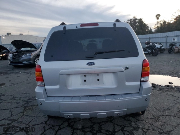 2007 Ford Escape Hybrid with VIN 1FMCU59H87KA41249, listed as a Copart auction lot 82440384 with 335,535 mi miles and Salvage Title. Bid and sale history available at carsss.com. Image 6.