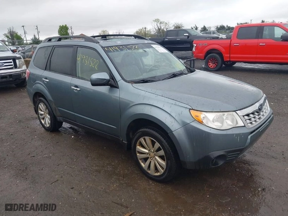 2012 Subaru Forester 2.5X Premium with VIN JF2SHADC3CH401819, listed as a IAAI auction lot 41931522 with 183,127 mi miles. Bid and sale history available at carsss.com. Image 1.