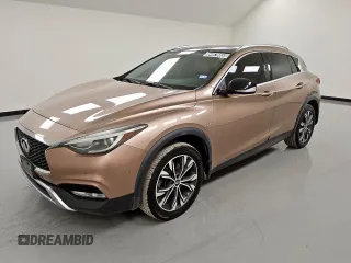 2018 Infiniti QX30 Essential z VIN SJKCH5CR8JA043572, wystawiony jako Copart lot #64676655 z przebiegiem 92 948 mil mil oraz Czysty tytuł • Clean title. Historia ofert i sprzedaży dostępna na DreamBid. Obrazek 1.