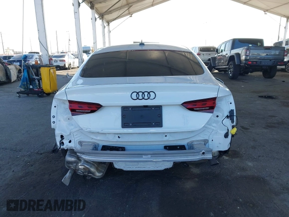 2023 Audi A5 Sportback Premium z VIN WAUABCF5XPA056452, wystawiony jako IAAI lot #41644537 z przebiegiem 14 918 mil mil oraz . Historia ofert i sprzedaży dostępna na DreamBid. Obrazek 6.
