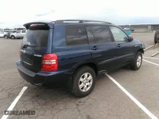 2002 Toyota Highlander with VIN JTEGF21A820061482, listed as a IAAI auction lot 41450883 with 175,821 mi miles. Bid and sale history available at carsss.com. Image 4.