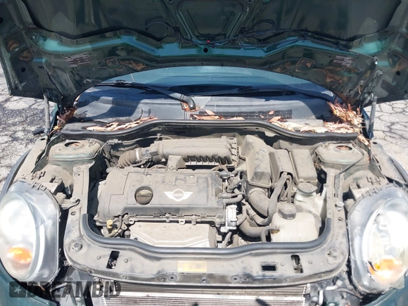 2013 MINI Hardtop with VIN WMWSU3C58DT545046, listed as a IAAI auction lot 42665896 with 60,973 mi miles and . Bid and sale history available at DreamBid. Image 10.