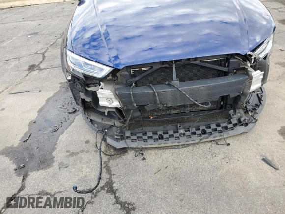 2018 Audi S3 z VIN WAUB1HFF8J1041341, wystawiony jako Copart lot #63897582 z przebiegiem 32 394 mil mil oraz . Historia ofert i sprzedaży dostępna na DreamBid. Obrazek 9.