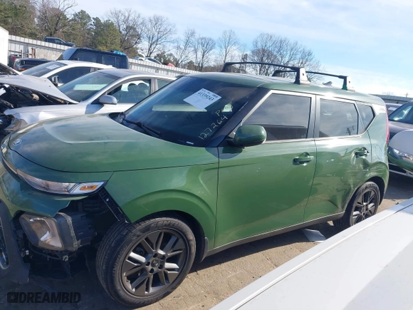2021 Kia Soul EX with VIN KNDJ33AU4M7127264, listed as a IAAI auction lot 41339243 with 102,279 mi miles. Bid and sale history available at carsss.com. Image 14.