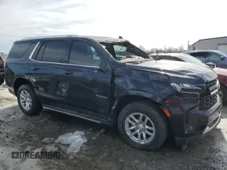 2022 Chevrolet Tahoe LS z VIN 1GNSKMKD0NR169536, wystawiony jako Copart lot #44471545 z przebiegiem Nie podano mil oraz Nie do naprawy • Non repairable. Historia ofert i sprzedaży dostępna na DreamBid. Obrazek 4.