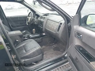 2010 Ford Escape Limited с VIN 1FMCU9EG7AKA85450, выставлен на аукционе IAAI как лот 41991297 с пробегом Не указан миль и . История ставок и продаж доступна на DreamBid. Изображение 5.