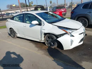 2017 Toyota Prius Two with VIN JTDKARFU4H3536481, listed as a IAAI auction lot 41255111 with 164,955 mi miles. Bid and sale history available at carsss.com. Image 1.