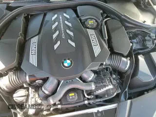 2020 BMW 5 Series M550i xDrive with VIN WBAJS7C06LCD34796, listed as a Copart auction lot 90484235 with 58,399 mi miles and Clean title. Bid and sale history available at DreamBid. Image 13.