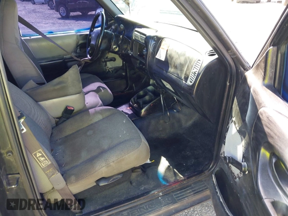2001 Ford Ranger XL with VIN 1FTYR10U11PB12946, listed as a IAAI auction lot 42735171 with 175,382 mi miles and . Bid and sale history available at DreamBid. Image 5.