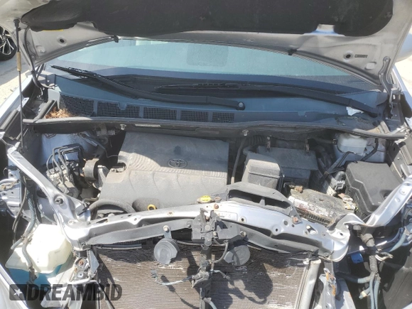 2012 Toyota Sienna XLE AAS z VIN 5TDYK3DC5CS177650, wystawiony jako Copart lot #53832525 z przebiegiem Nie podano mil oraz Szkoda całkowita • Salvage title. Historia ofert i sprzedaży dostępna na DreamBid. Obrazek 12.