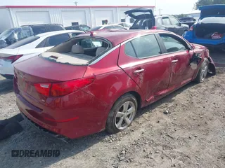 2015 Kia Optima LX z VIN 5XXGM4A75FG503066, wystawiony jako IAAI lot #42007170 z przebiegiem 128 918 mil mil oraz . Historia ofert i sprzedaży dostępna na DreamBid. Obrazek 4.