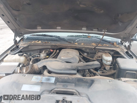 2003 GMC Yukon SLT with VIN 1GKEC13V33J287668, listed as a IAAI auction lot 41561108 with 326,719 mi miles. Bid and sale history available at carsss.com. Image 10.