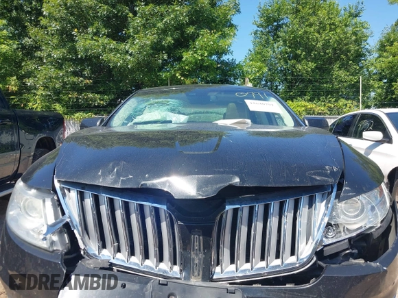 2011 Lincoln MKS EcoBoost with VIN 1LNHL9FT8BG607074, listed as a IAAI auction lot 42640791 with 187,795 mi miles and . Bid and sale history available at DreamBid. Image 12.