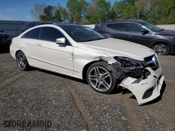 2014 Mercedes-Benz E 350 with VIN WDDKJ5KB3EF228182, listed as a Copart auction lot 54079535 with 143,481 mi miles and Salvage Title. Bid and sale history available at DreamBid. Image 4.