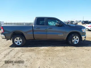 2022 Ram 1500 Big Horn z VIN 1C6RREBG6NN464013, wystawiony jako IAAI lot #41784284 z przebiegiem Nie podano mil oraz . Historia ofert i sprzedaży dostępna na DreamBid. Obrazek 12.