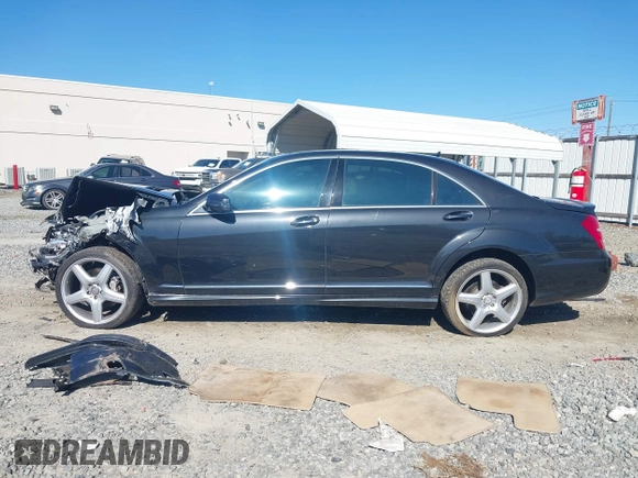 2013 Mercedes-Benz S S 550 with VIN WDDNG9EB5DA526856, listed as a IAAI auction lot 41828939 with 130,544 mi miles. Bid and sale history available at carsss.com. Image 14.