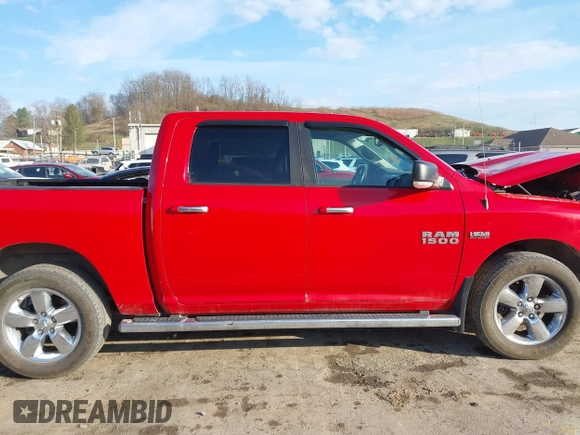 2015 Ram 1500 Big Horn z VIN 1C6RR7LT1FS719886, wystawiony jako IAAI lot #41898418 z przebiegiem 145 064 mil mil oraz . Historia ofert i sprzedaży dostępna na DreamBid. Obrazek 14.