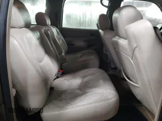 2004 Chevrolet Suburban LS with VIN 1GNEC16Z74J207727, listed as a Copart auction lot 81722614 with 361,781 mi miles and Salvage Title. Bid and sale history available at carsss.com. Image 11.