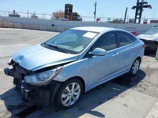 2012 Hyundai Accent GLS z VIN KMHCU4AE1CU057299, wystawiony jako IAAI lot #42130443 z przebiegiem 65 901 mil mil oraz . Historia ofert i sprzedaży dostępna na DreamBid. Obrazek 19.