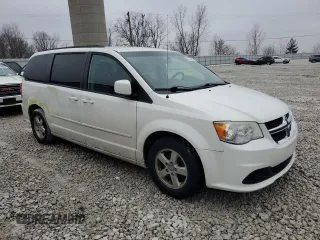 2012 Dodge Grand Caravan SXT with VIN 2C4RDGCG7CR364598, listed as a Copart auction lot 81848314 with 173,022 mi miles and Non Repairable. Bid and sale history available at DreamBid. Image 4.