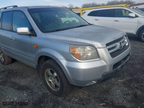 2008 Honda Pilot EX-L with VIN 5FNYF18798B051227, listed as a IAAI auction lot 41593993 with 190,783 mi miles. Bid and sale history available at carsss.com. Image 6.