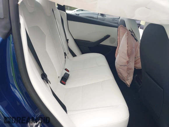 2025 Tesla Model 3 Long Range with VIN 5YJ3E1EA2SF919461, listed as a IAAI auction lot 41672494 with 777 mi miles and . Bid and sale history available at DreamBid. Image 8.