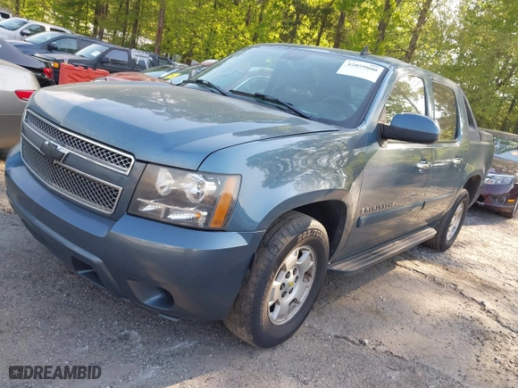 2008 Chevrolet Avalanche LT w/2LT with VIN 3GNEC12018G104236, listed as a IAAI auction lot 42059800 with 239,869 mi miles. Bid and sale history available at carsss.com. Image 2.