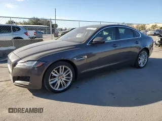 2016 Jaguar XF 35t Prestige with VIN SAJBK4BV4GCY15962, listed as a Copart auction lot 85011094 with 78,105 mi miles and Clean Title. Bid and sale history available at carsss.com. Image 1.