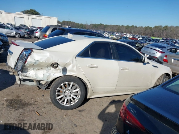 2011 Cadillac CTS Luxury z VIN 1G6DE5EY6B0118591, wystawiony jako IAAI lot #41486928 z przebiegiem 133 763 mil mil oraz . Historia ofert i sprzedaży dostępna na DreamBid. Obrazek 13.