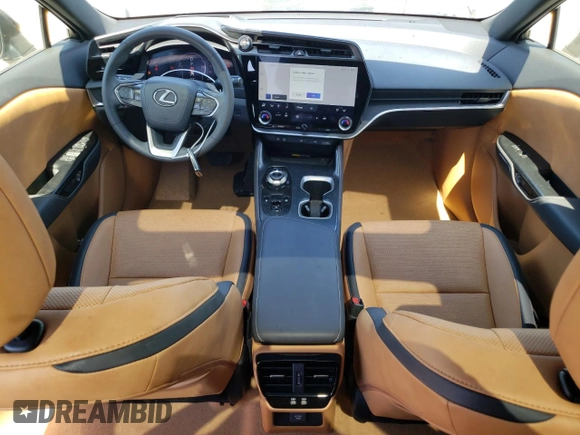2023 Lexus RZ 450e Premium z VIN JTJAAAAB5PA017059, wystawiony jako Copart lot #48378775 z przebiegiem 11 182 mil mil oraz Szkoda całkowita • Salvage title. Historia ofert i sprzedaży dostępna na DreamBid. Obrazek 8.