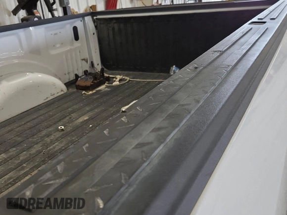 2018 Ford F-150 XL with VIN 1FTMF1EB9JKD38518, listed as a IAAI auction lot 42730627 with 205,804 mi miles and . Bid and sale history available at DreamBid. Image 38.