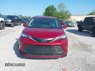 2022 Toyota Sienna LE z VIN 5TDKRKEC7NS095271, wystawiony jako IAAI lot #41998721 z przebiegiem 37 014 mil mil oraz . Historia ofert i sprzedaży dostępna na DreamBid. Obrazek 12.
