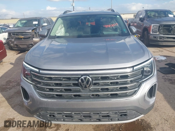 2024 Volkswagen Atlas SE с VIN 1V2WR2CA5RC523976, выставлен на аукционе IAAI как лот 41092917 с пробегом 28 065 миль миль и . История ставок и продаж доступна на DreamBid. Изображение 12.