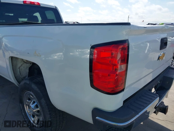 2015 Chevrolet Silverado 3500HD with VIN 1GC2CYEG0FZ534639, listed as a IAAI auction lot 42080526 with 245,795 mi miles and . Bid and sale history available at DreamBid. Image 20.
