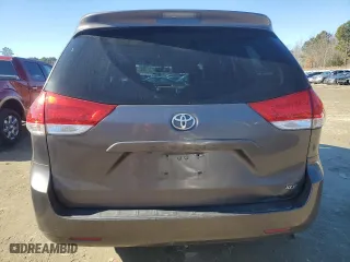 2013 Toyota Sienna XLE AAS with VIN 5TDYK3DC1DS305089, listed as a Copart auction lot 88533475 with 217,463 mi miles and Clean Title. Bid and sale history available at carsss.com. Image 6.