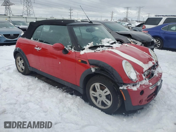 2005 MINI Convertible z VIN WMWRF33405TG11092, wystawiony jako Copart lot #84762004 z przebiegiem 94 895 mil mil oraz Szkoda całkowita • Salvage title. Historia ofert i sprzedaży dostępna na DreamBid. Obrazek 4.