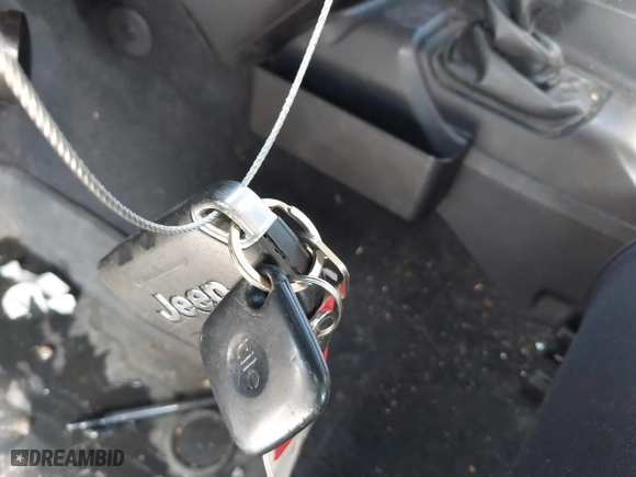 2018 Jeep Wrangler Unlimited Sport S with VIN 1C4HJXDG0JW205803, listed as a IAAI auction lot 41615097 with 1 mi miles. Bid and sale history available at carsss.com. Image 11.