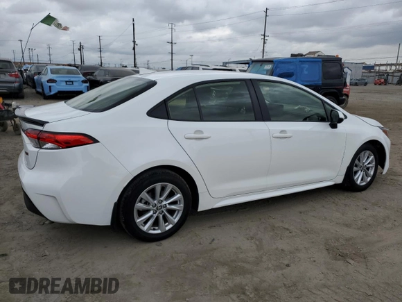 2024 Toyota Corolla LE with VIN JTDB4MEEXR3016274, listed as a Copart auction lot 51853975 with 15,953 mi miles and Salvage Title. Bid and sale history available at carsss.com. Image 3.