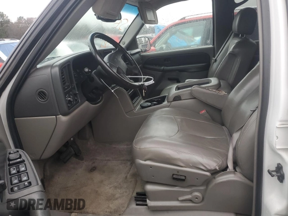 2003 GMC Yukon SLT with VIN 1GKEC13Z53R152244, listed as a Copart auction lot 81137094 with 234,188 mi miles and Salvage Title. Bid and sale history available at carsss.com. Image 7.